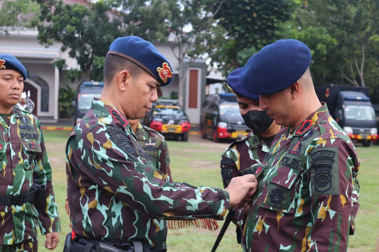 Dansat Brimob Polda Banten Pimpin Upacara Pengukuhan Jabatan Wadansat Dan Penyerahan Jabatan Danyon A Pelopor