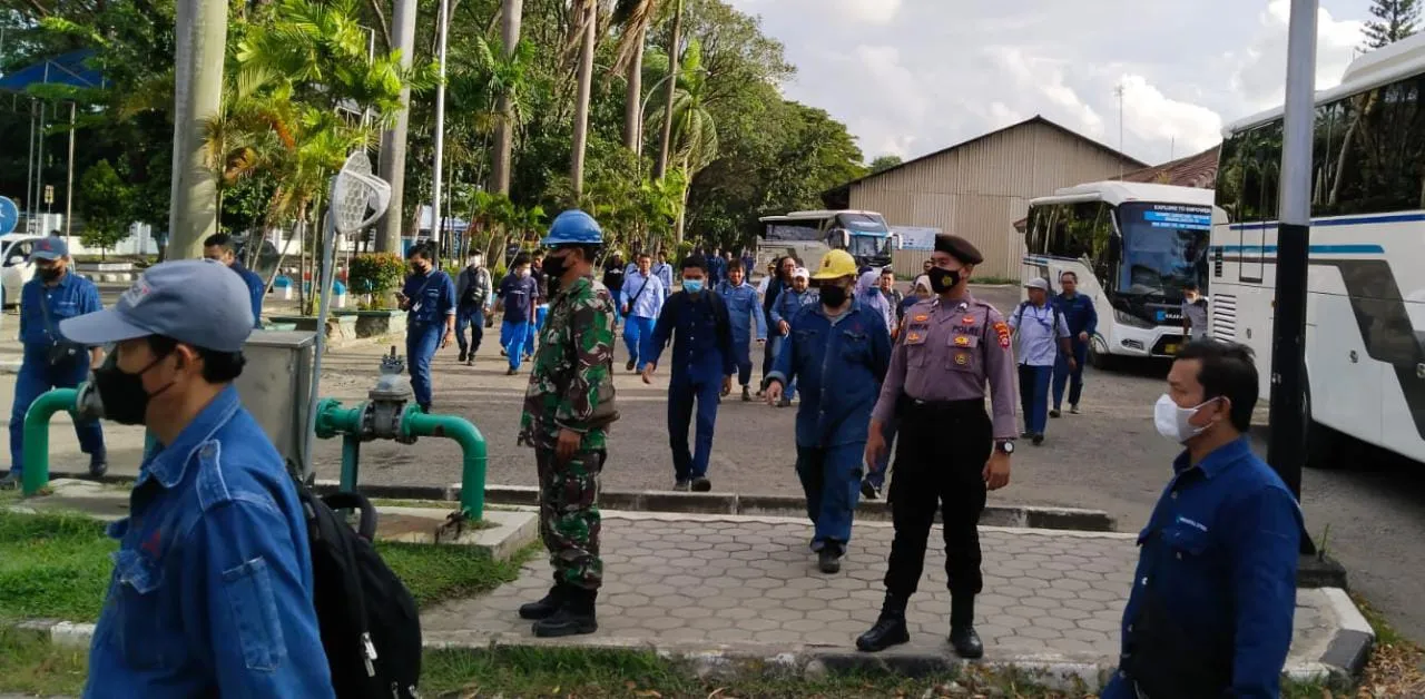 Ditpamobvit Polda Banten Lakukan Pengamanan PT Krakatau Steel