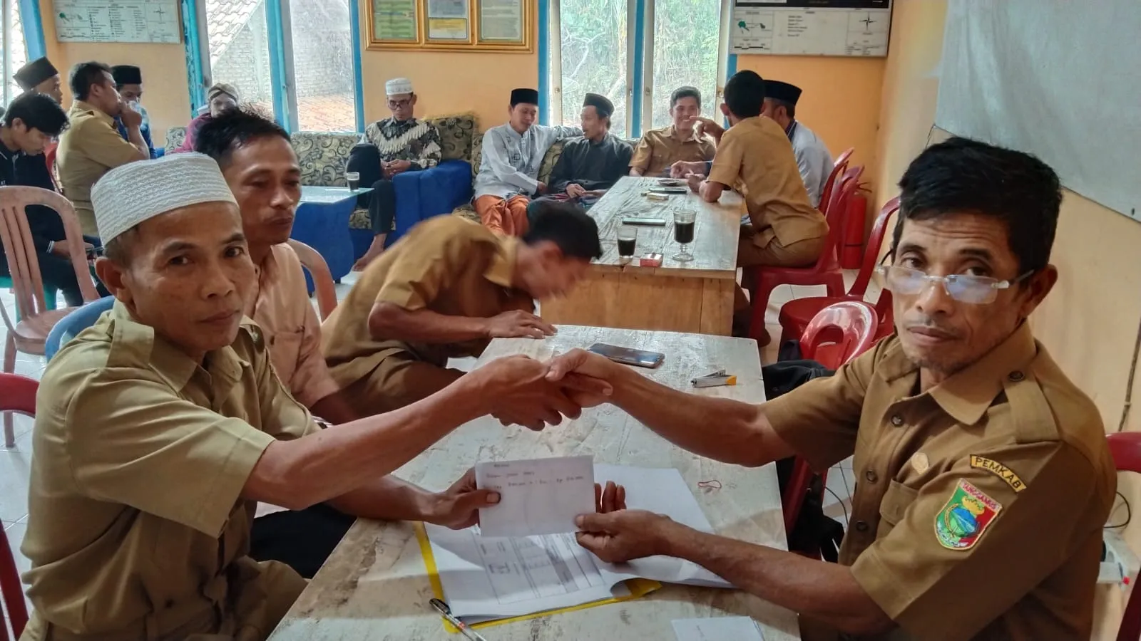 Pekon Purwosari kec kelumbayan Barat Gelar Acara Penyerahan Insentif Kepada Ketua RT Guru Ngaji Dan  Posyandu