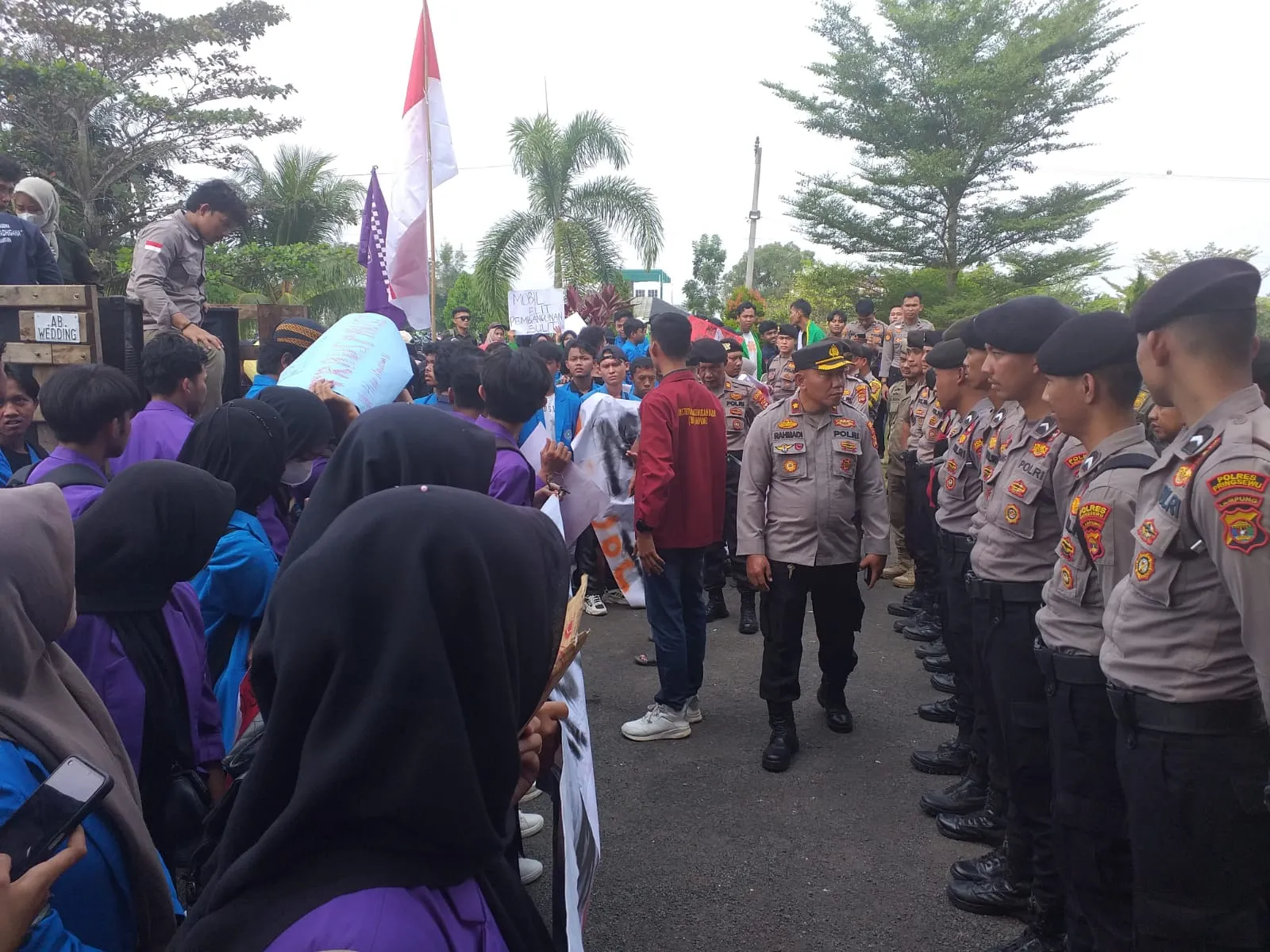 Mahasiswa Unjuk Rasa Di Pringsewu Berlangsung Damai, Polisi Ucapkan Terima Kasih kepada Peserta Aksi Dan Petugas Pengamanan