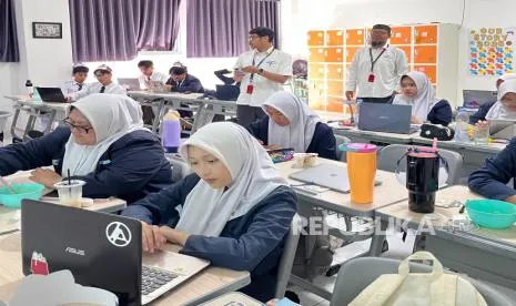 Kemenkeu Mengajar, Beri Pemahaman Soal Literasi Keuangan ke Santri Saintek