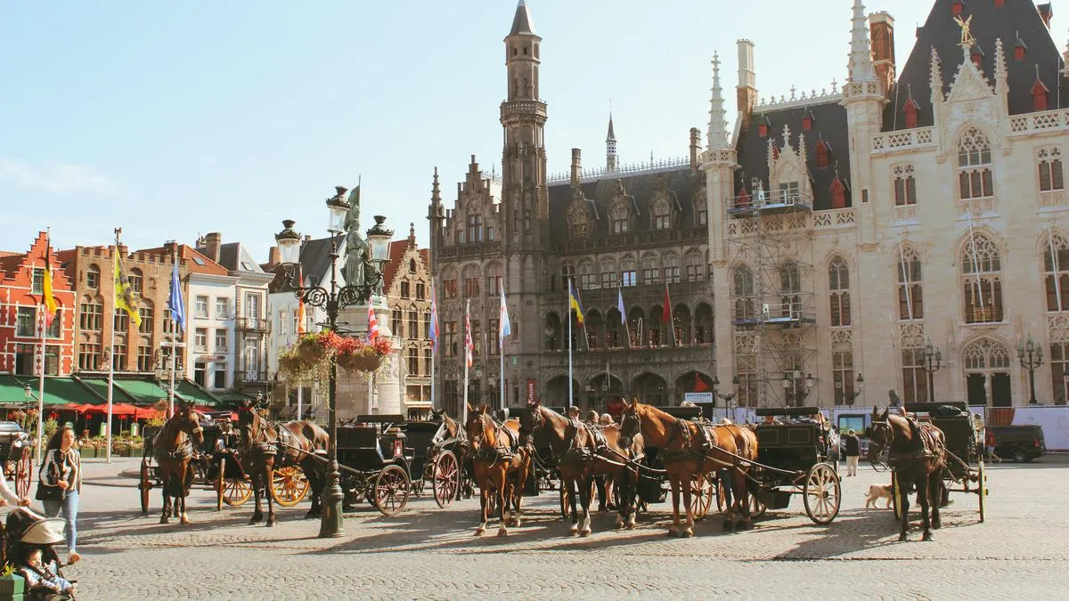 The 7 Best Places to Visit in Bruges: Exploring the Beauty of the Venice of the North