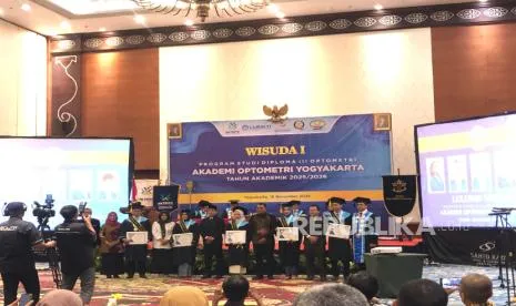 Aktriyo Gelar Wisuda Pertama, Luluskan 31 Tenaga Optometris di Yogyakarta