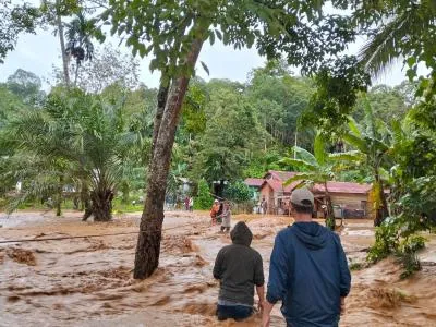 Banjir dan Longsor di Sumut, 2 Pesawat Dikerahkan untuk Evakuasi dan Modifikasi Cuaca