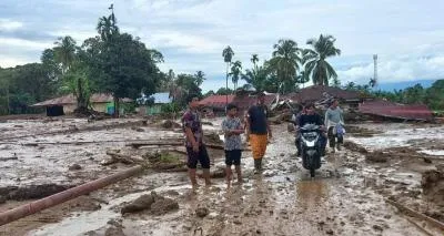 DPR Dorong Imigrasi Bebaskan Biaya Dokumen Korban Bencana Sumbar